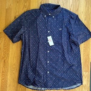 NWT Men’s Vineyard Vines Classic Fit Whale Shirt- size L